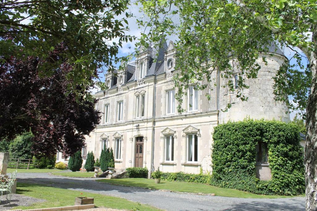 Domaine De Presle Saumur, The Originals Relais Distré Exterior foto